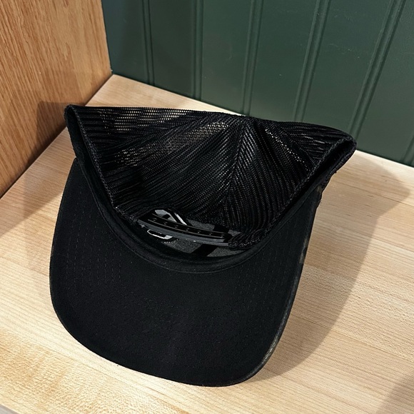 $10 HATS. - Picture 2 of 8